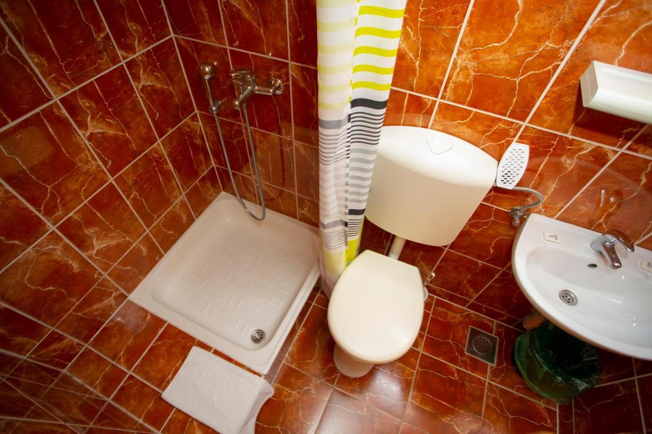 Apartmani Miki Podgora Bagian luar foto
