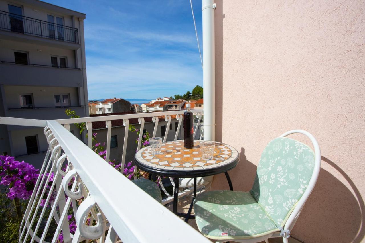 Apartmani Miki Podgora Bagian luar foto
