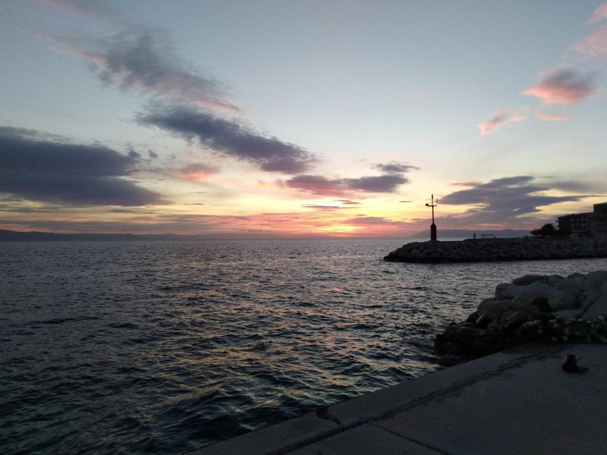 Apartmani Miki Podgora Bagian luar foto