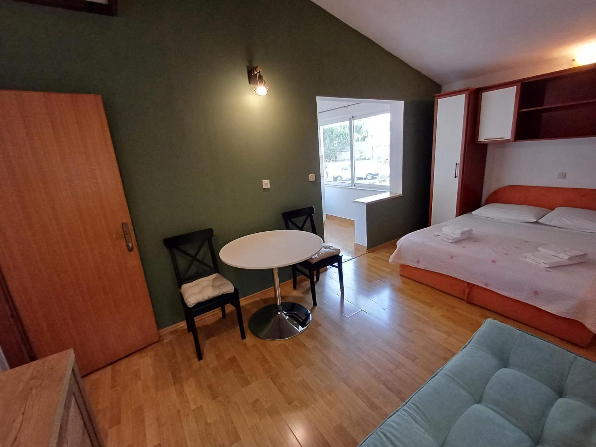 Apartmani Miki Podgora Bagian luar foto